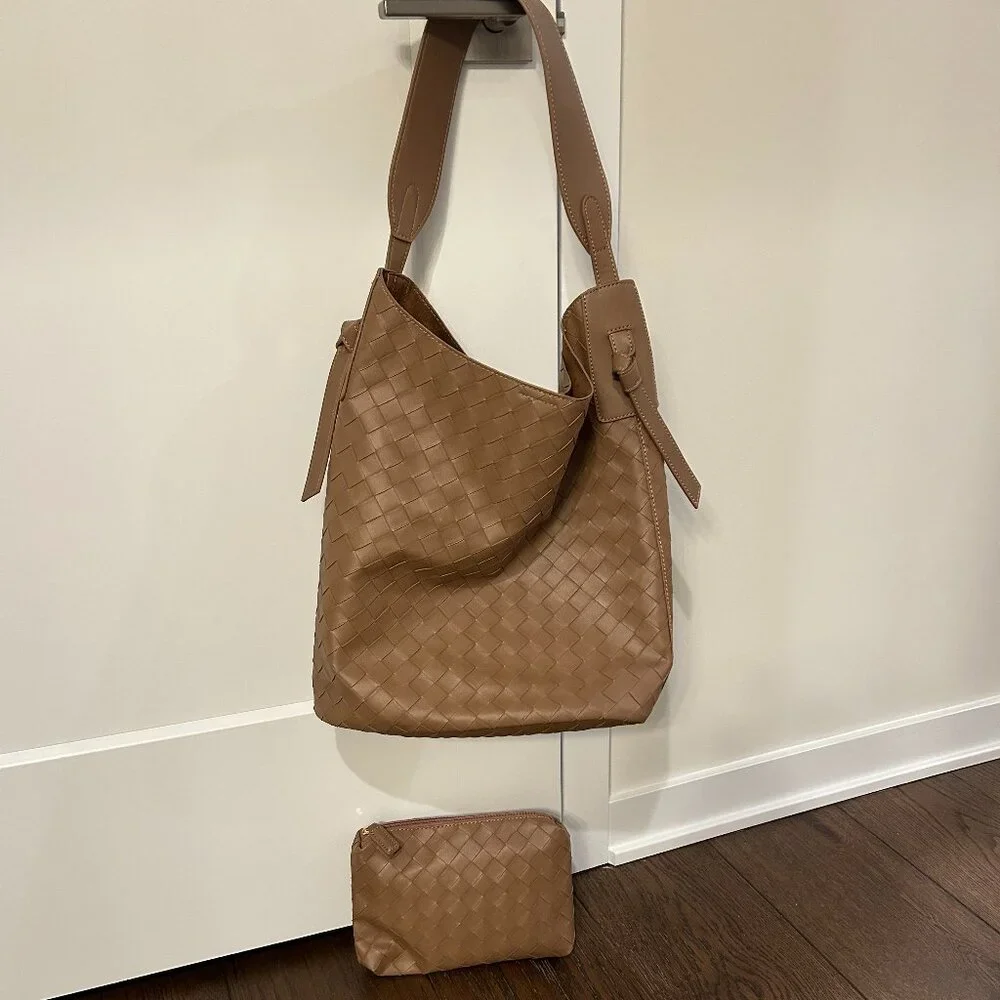 Woven Leather Tote Bag - Brown - Sold Out Online - Picture 3 of 5
